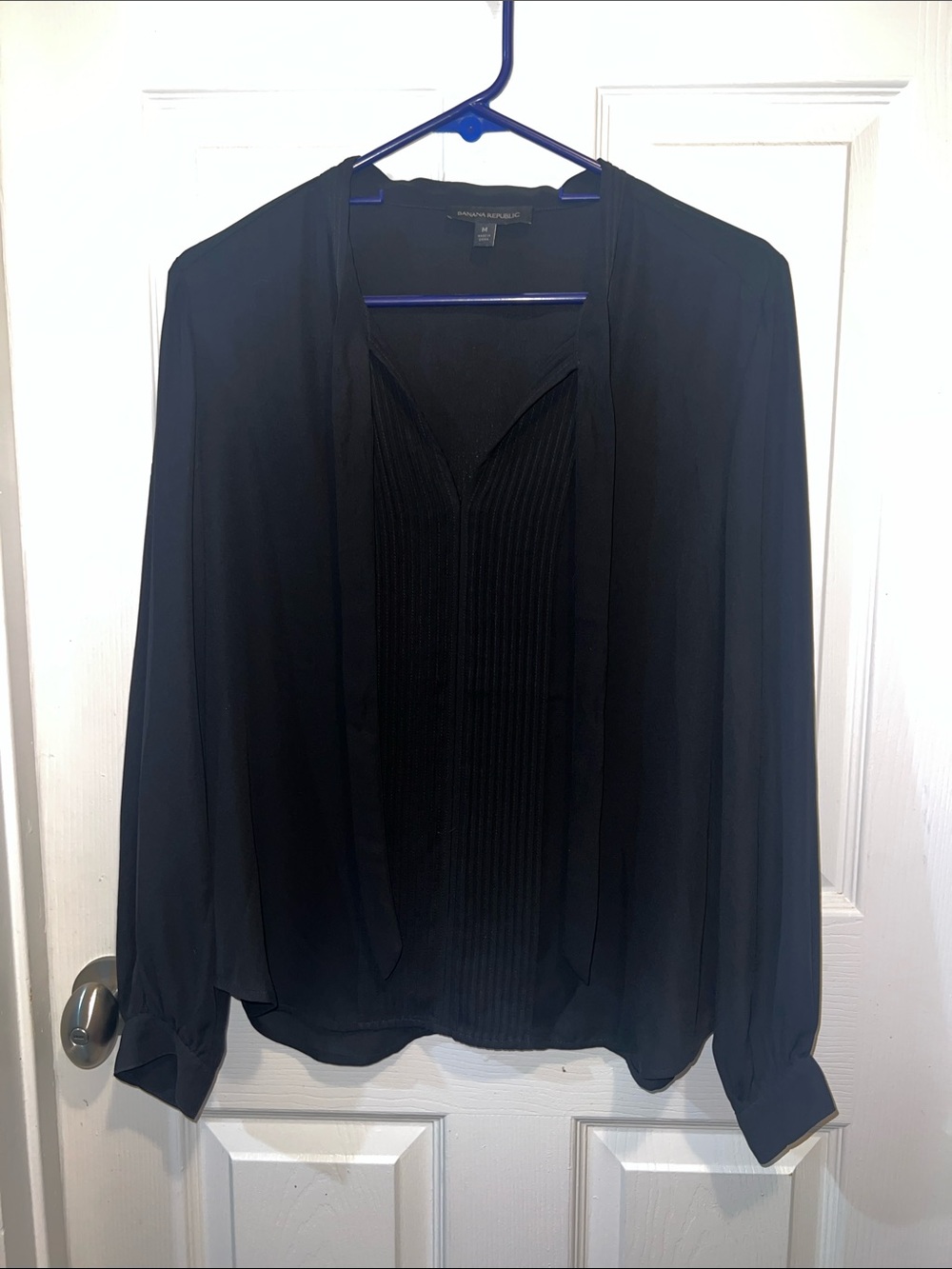 Banana Republic Black Open-Front Long-Sleeve Blouse with Pleated Front